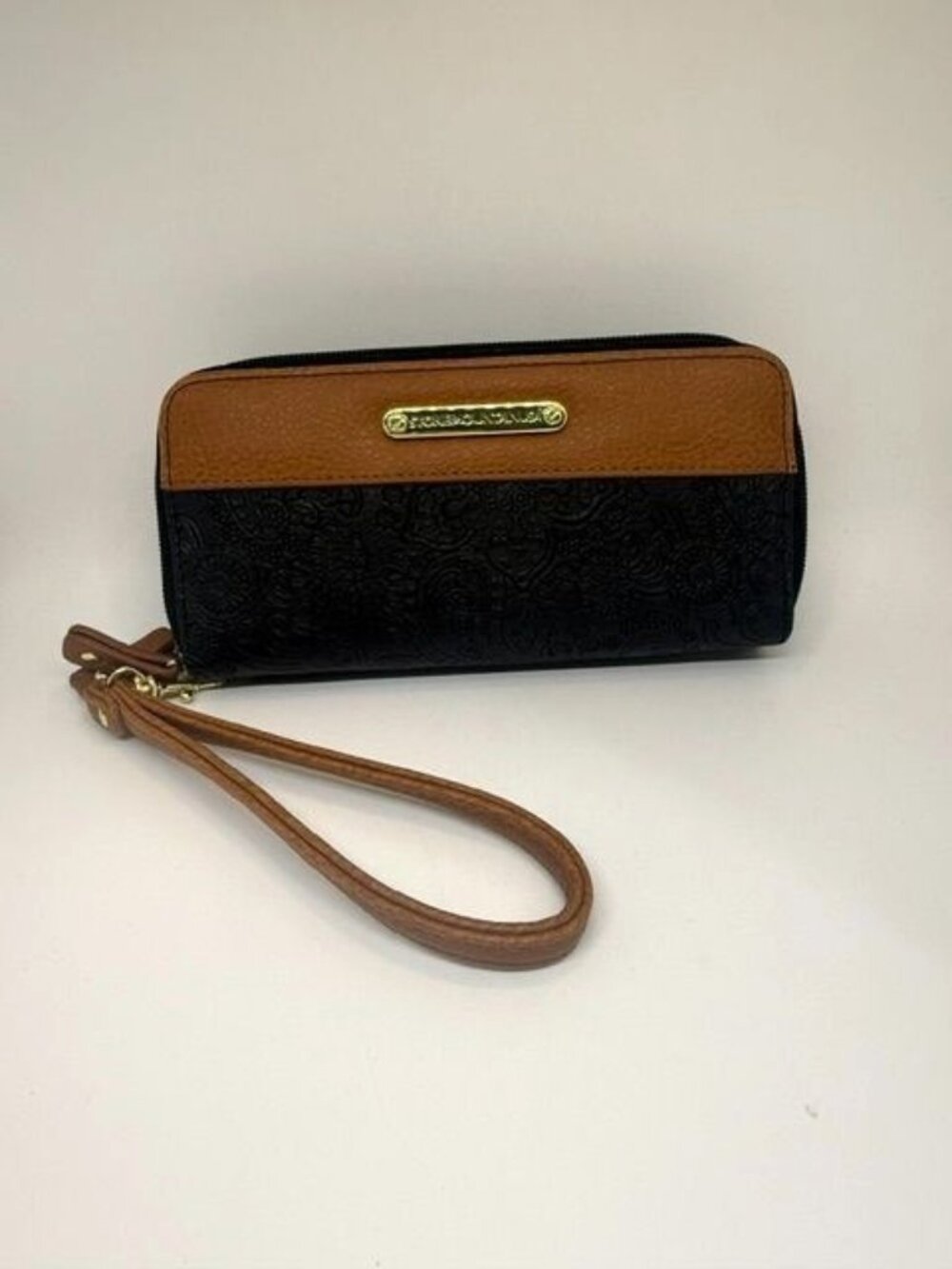 Stone Mountain Black/Tan Leather Embossed Zip Around Wallet Wristlet Checkbook